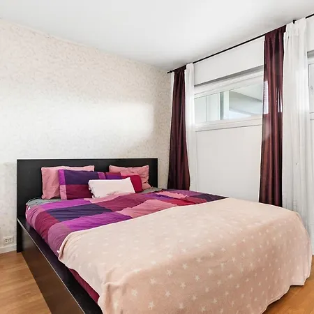 2 Bedroom Spacious Family Friendly Easy Access To Bus, Shops Stavanger